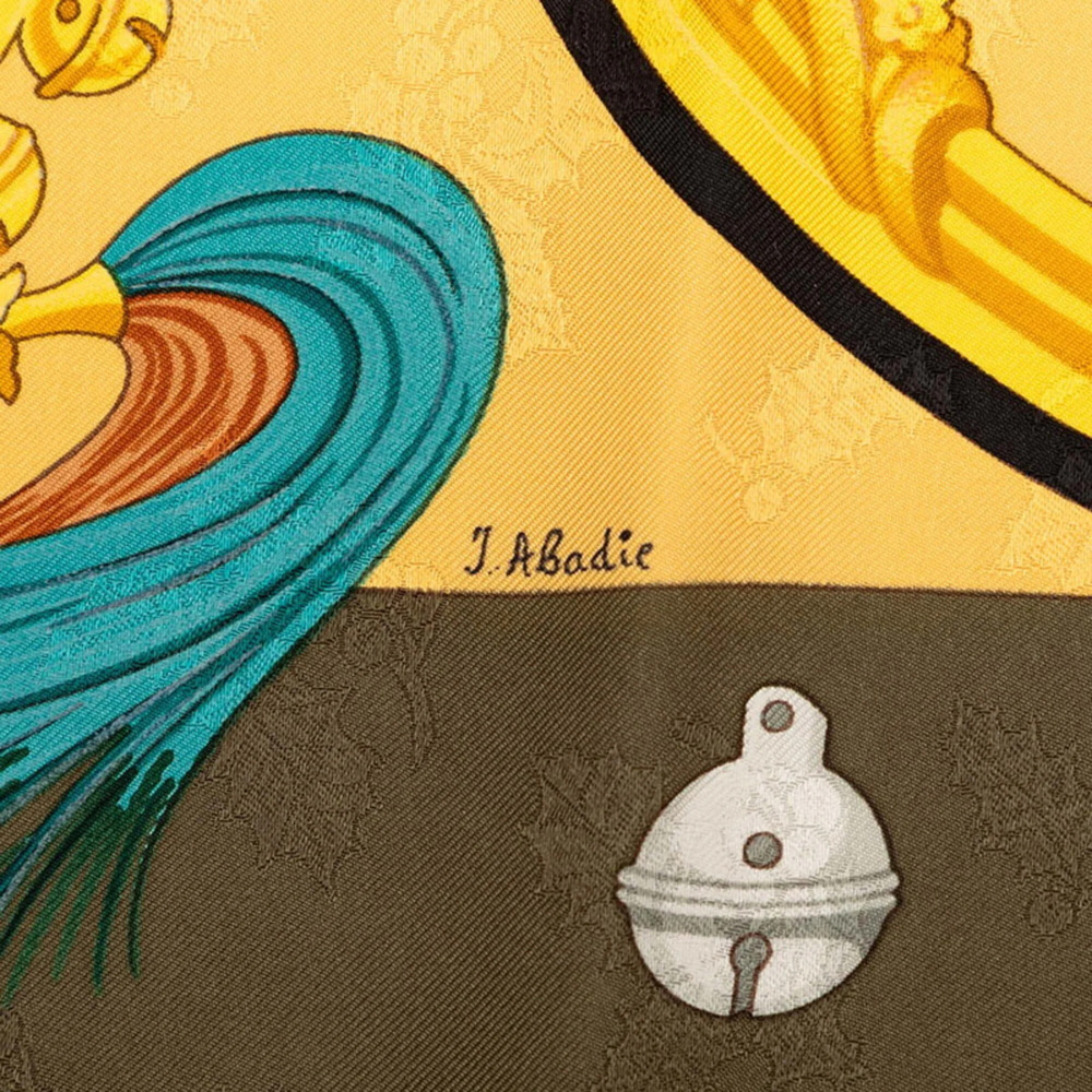 HERMES Green Silk Scarf - Picture 6 of 8